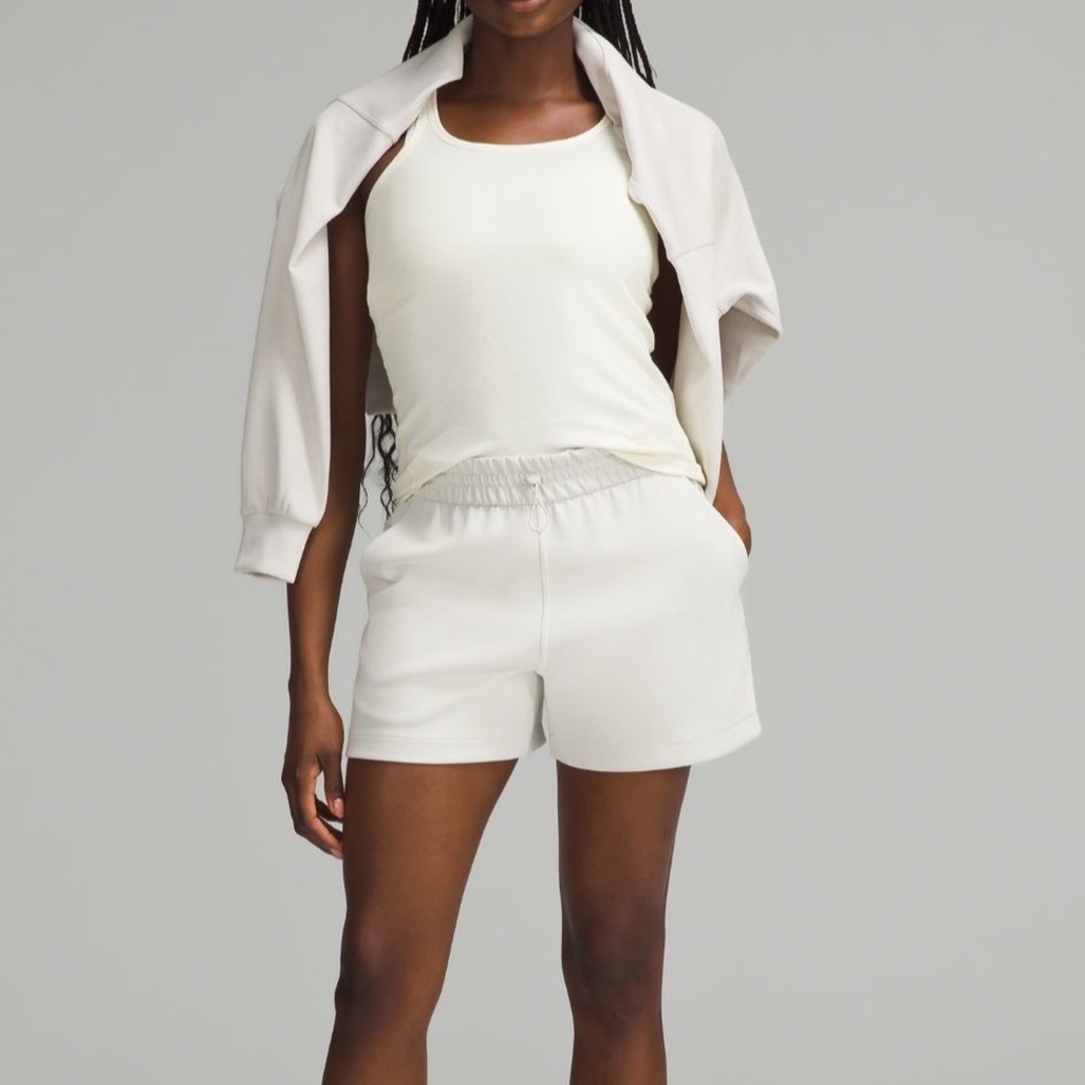 COPY - Lululemon Softstreme High Rise Short 4”